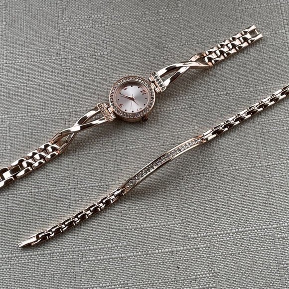 FMD Women Wristwatch Rose Gold Tone Quartz Watch W/ Bracelet w/ Box - Picture 9 of 12